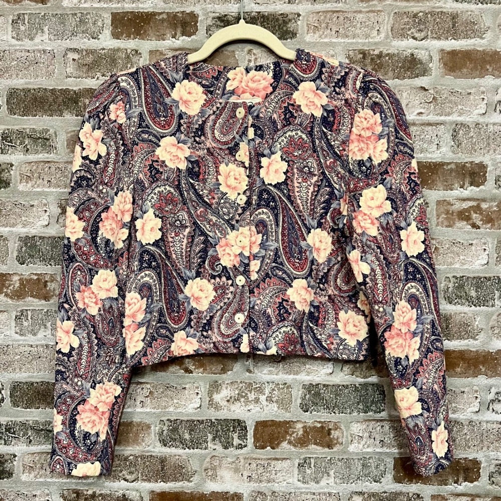 Jeffrey & Dara Floral Paisley‎ Cropped Quilted Button-up Jacket Size M
